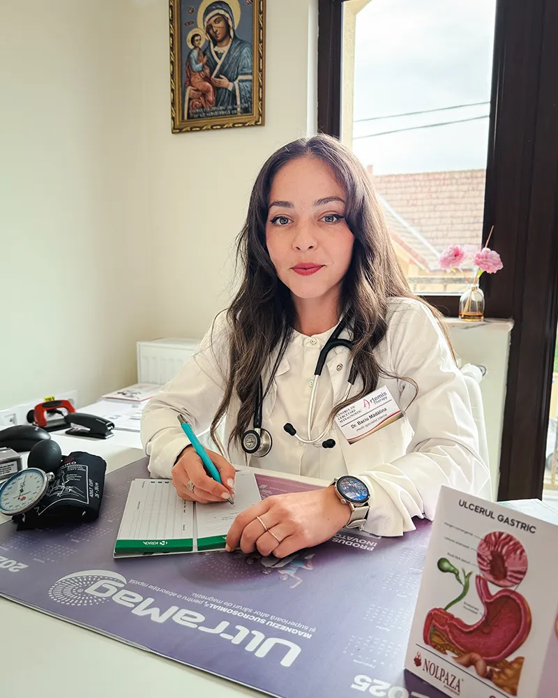 Dr. Baciu Madalina​ medic specialist Medicina Interna oradea clinica artemis therapy