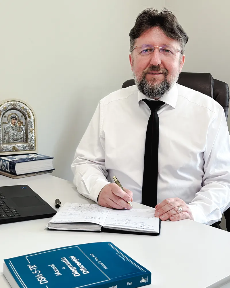 preot dr dindelegan vasile psiholog oradea clinica artemis therapy