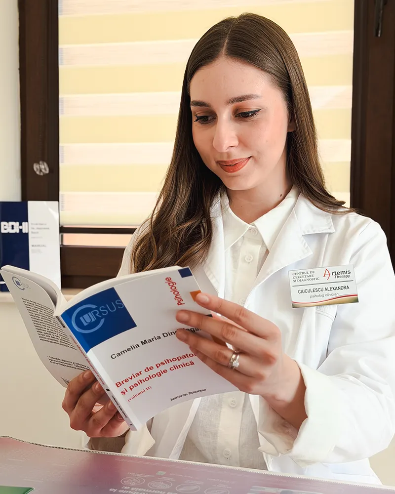 Ciuculescu Alexandra​ psiholog clinician oradea in supervizare clinica artemis therapy